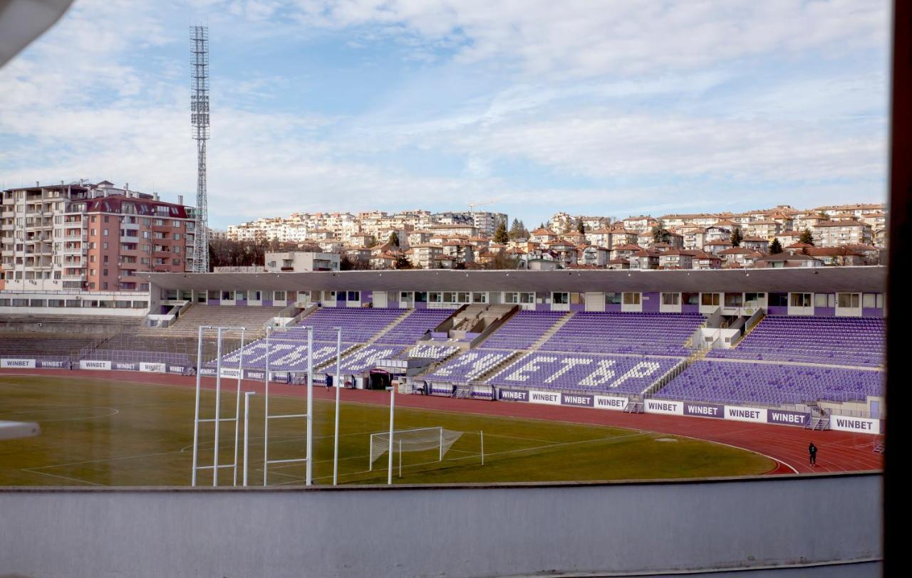 Stadium Apartments Veliko Tarnovo Buitenkant foto