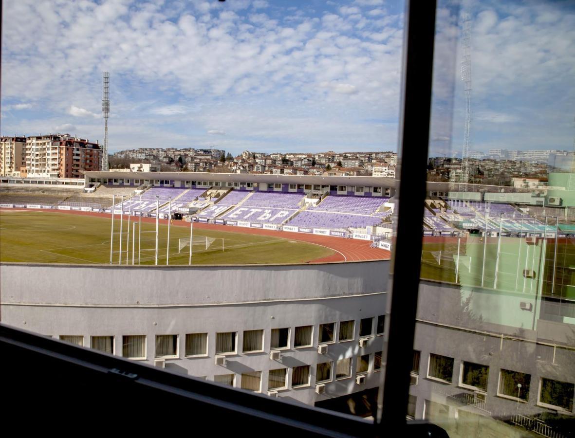 Stadium Apartments Veliko Tarnovo Buitenkant foto